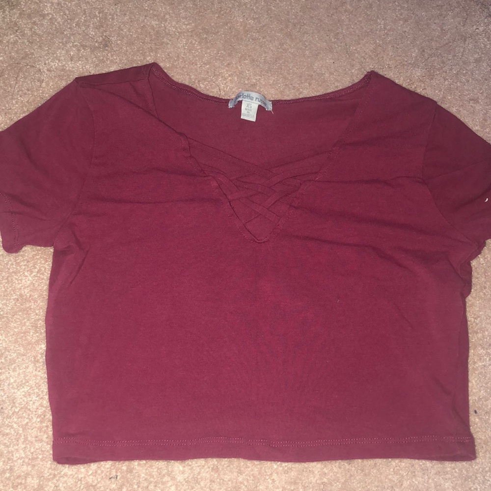 CHARLOTTE RUSSE CROP TOP